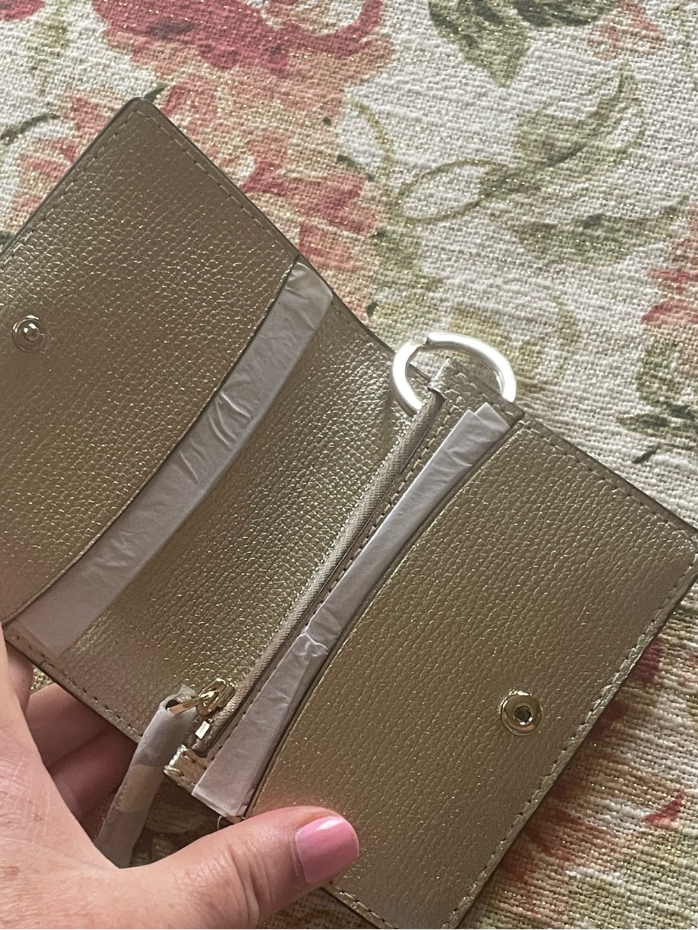 NWT~KATE SPADE~Sylvia Mini Wallet with key ring, Metallic Pale Gold - Picture 6 of 9